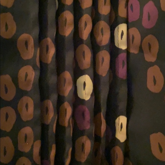 Ladies Ann Taylor blouse - Picture 4 of 4